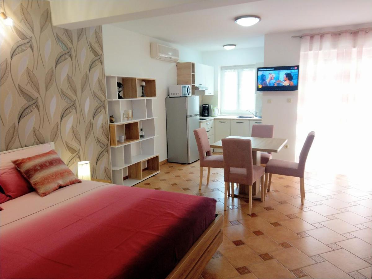 Apartment Koruna Medulin Bagian luar foto